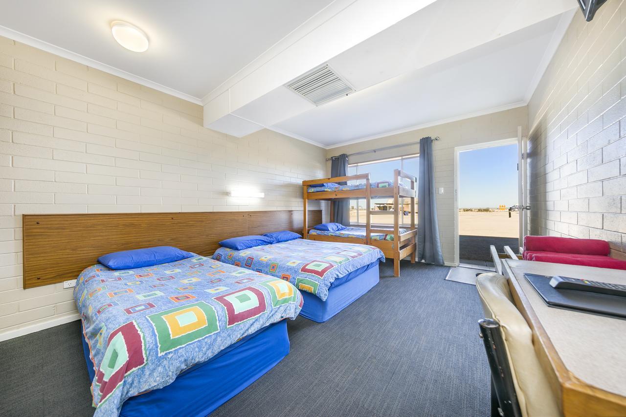 Hotel Nullarbor Roadhouse Exterior foto
